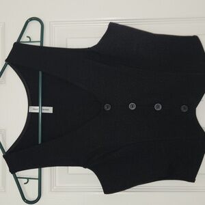 Black Sleeveless Vest